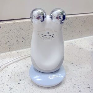 NuFace Trinity Facial Toning Device